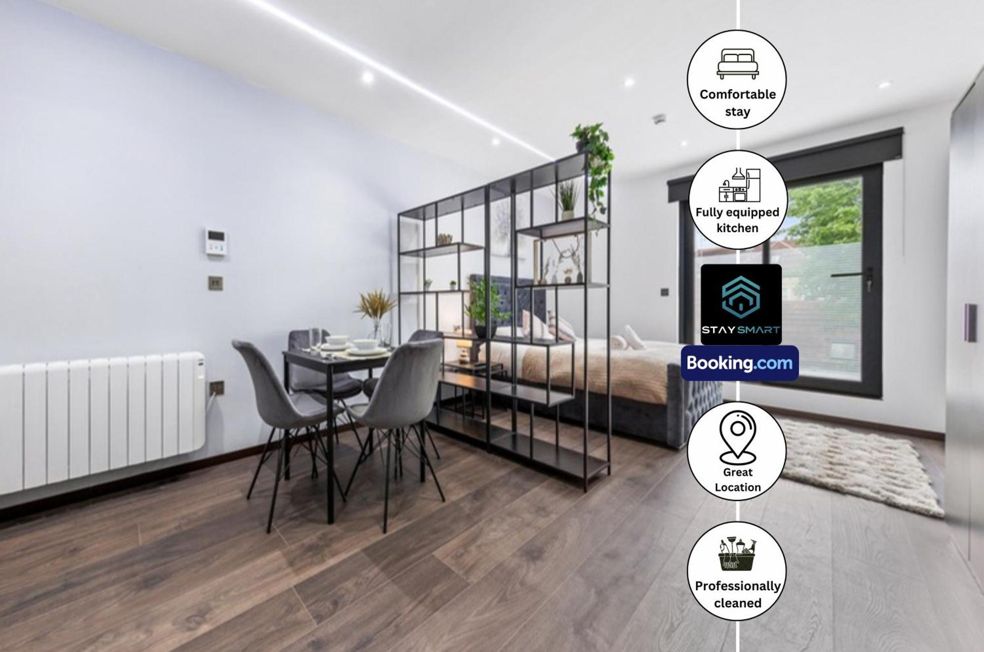 Stylish Studio Apt By Stay Smart Short Lets & Serviced Accommodation Woodstock With Free Wifi لندن المظهر الخارجي الصورة