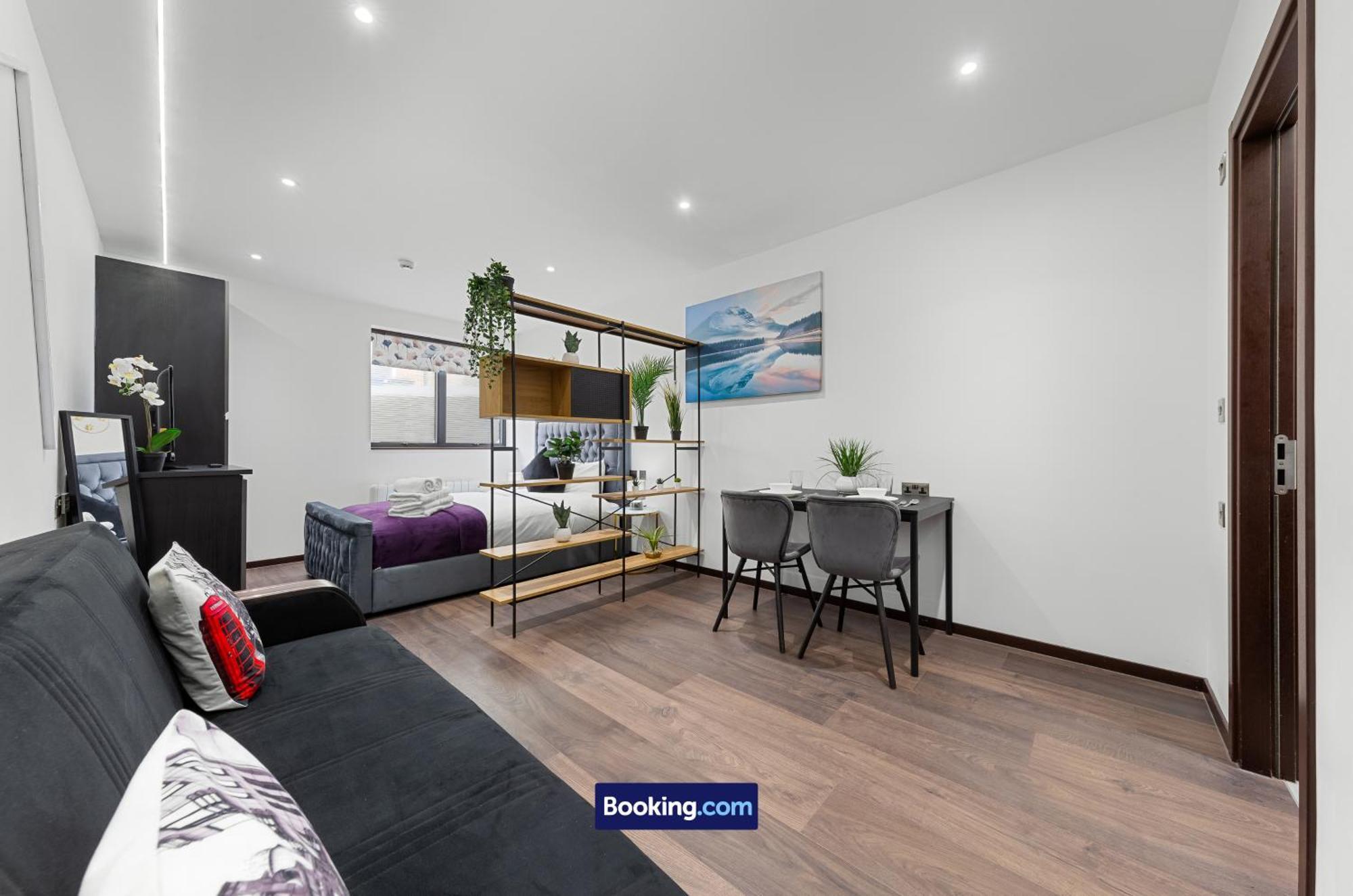 Stylish Studio Apt By Stay Smart Short Lets & Serviced Accommodation Woodstock With Free Wifi لندن المظهر الخارجي الصورة